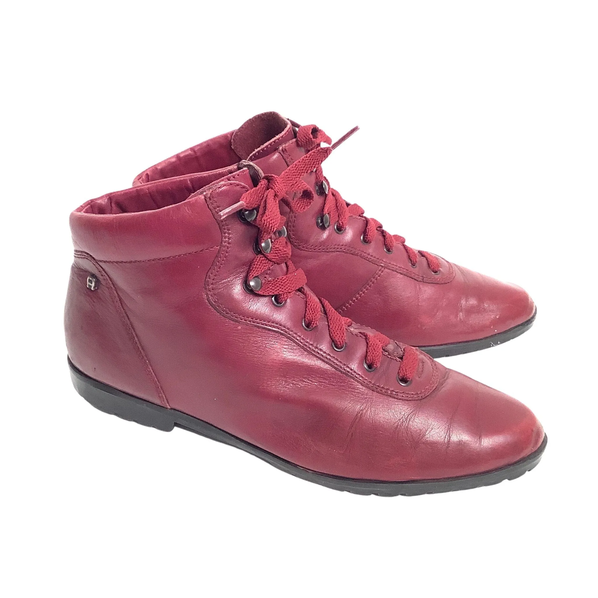 Aigner Flat Booties