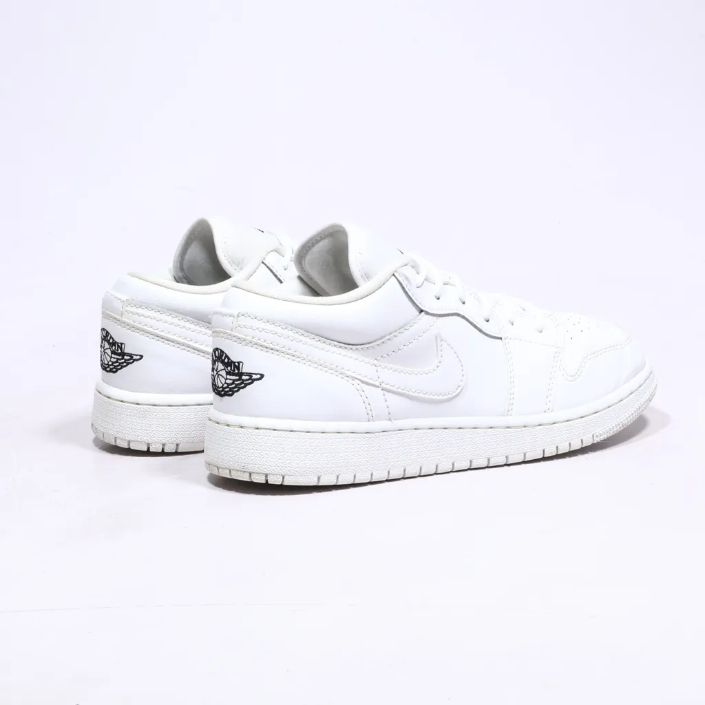 Air Jordan 1 Low Older Low-Top Sneakers Leather Black Color For Women