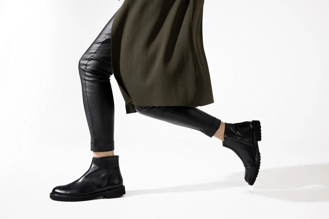 ALESSIA Pascucci Black Ankle Boots