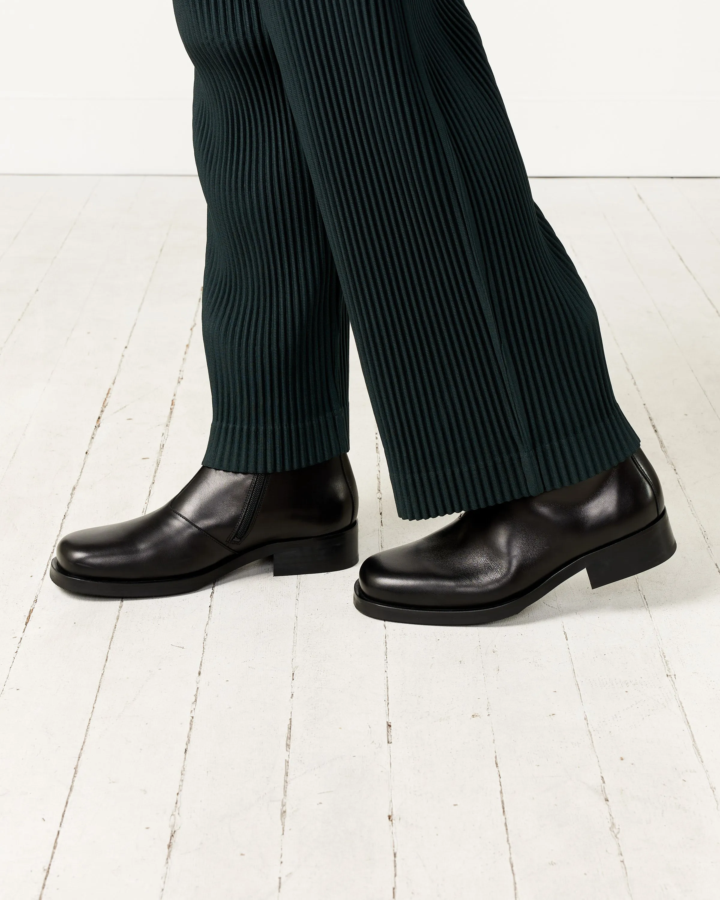 Camion Boot in Black