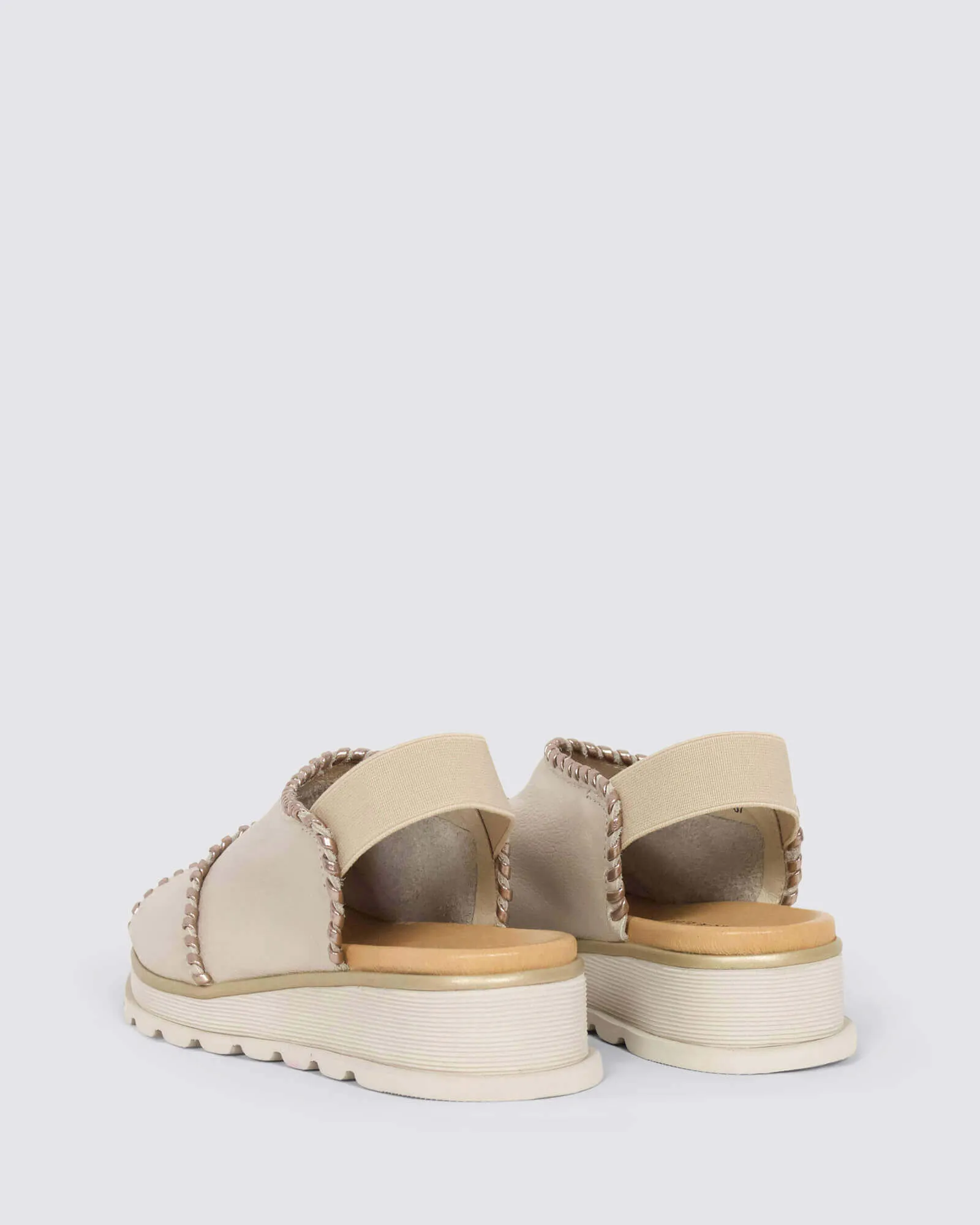 CARLENET ALMOND CHAMPAGNE