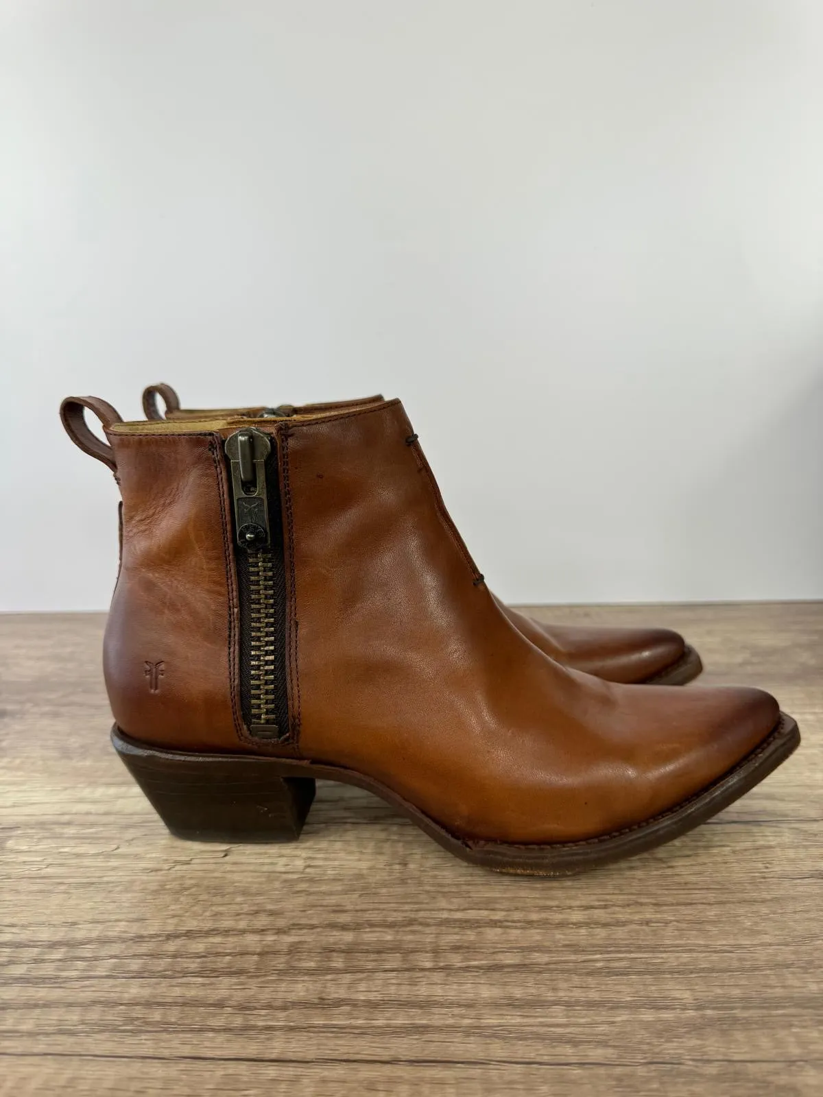 FRYE SACHA MOTO SHOOTIE LEATHER BOOTIES
