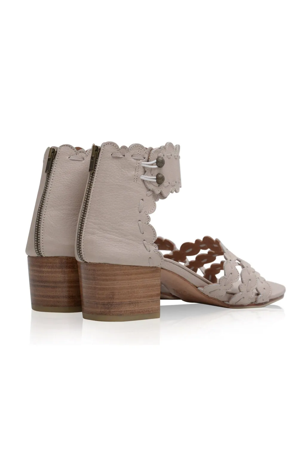 Seaside Leather Sandals (Sz. 6 & 8)