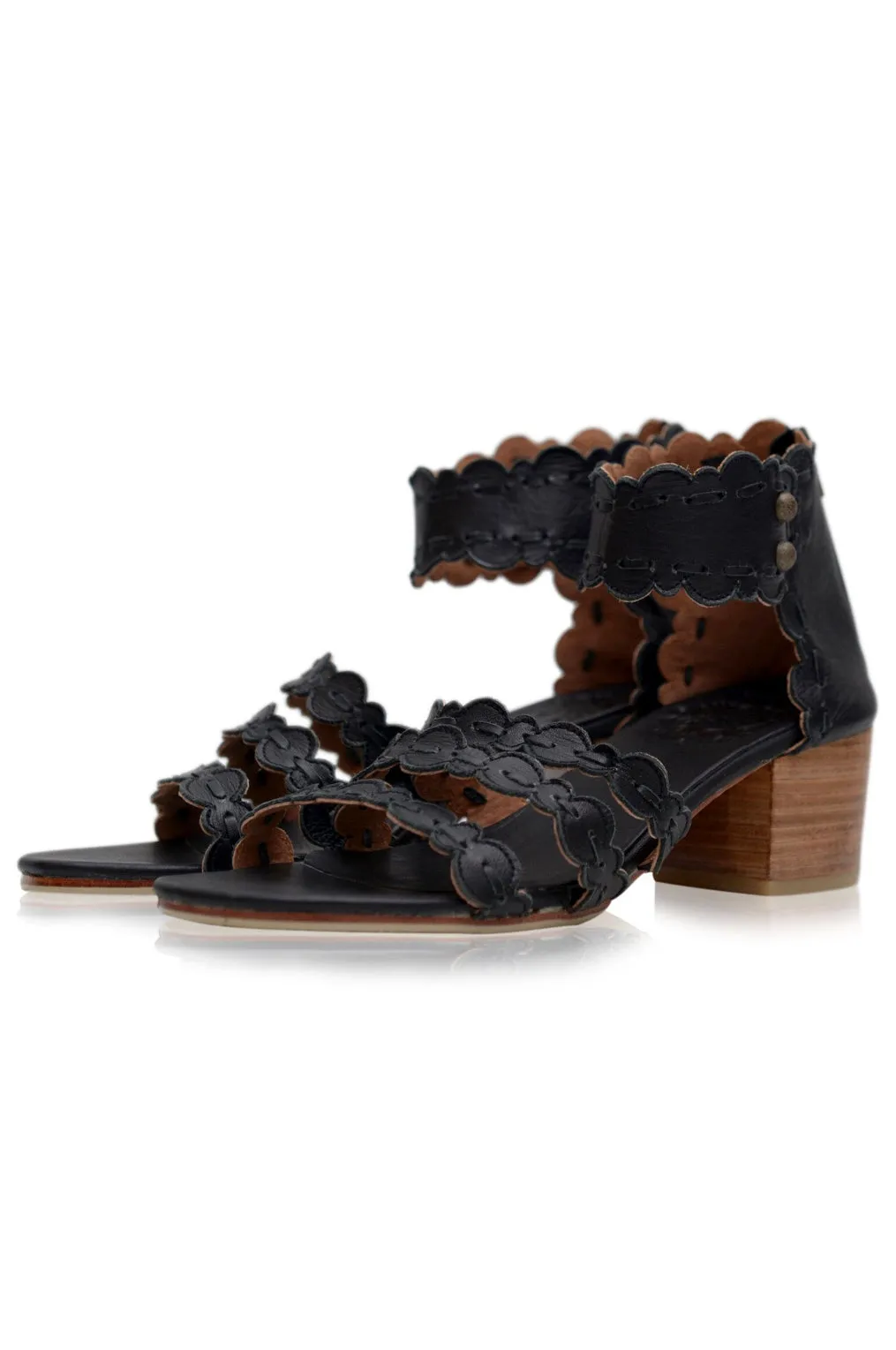 Seaside Leather Sandals (Sz. 6 & 8)