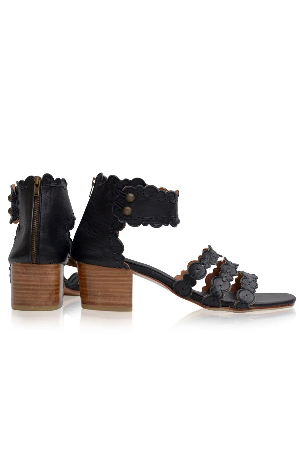 Seaside Leather Sandals (Sz. 6 & 8)