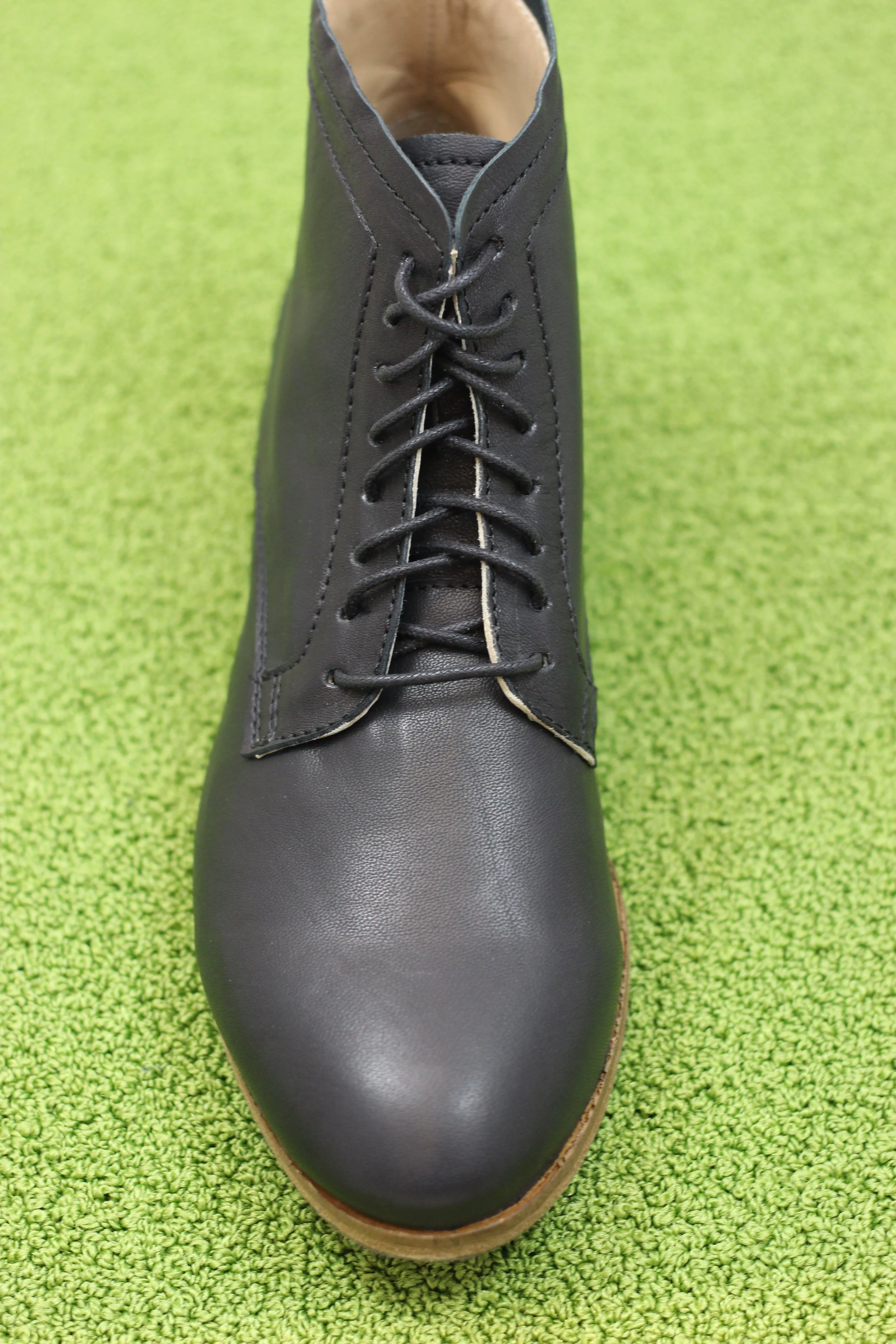 Women's GB49204 Lace Boot - Black Calf