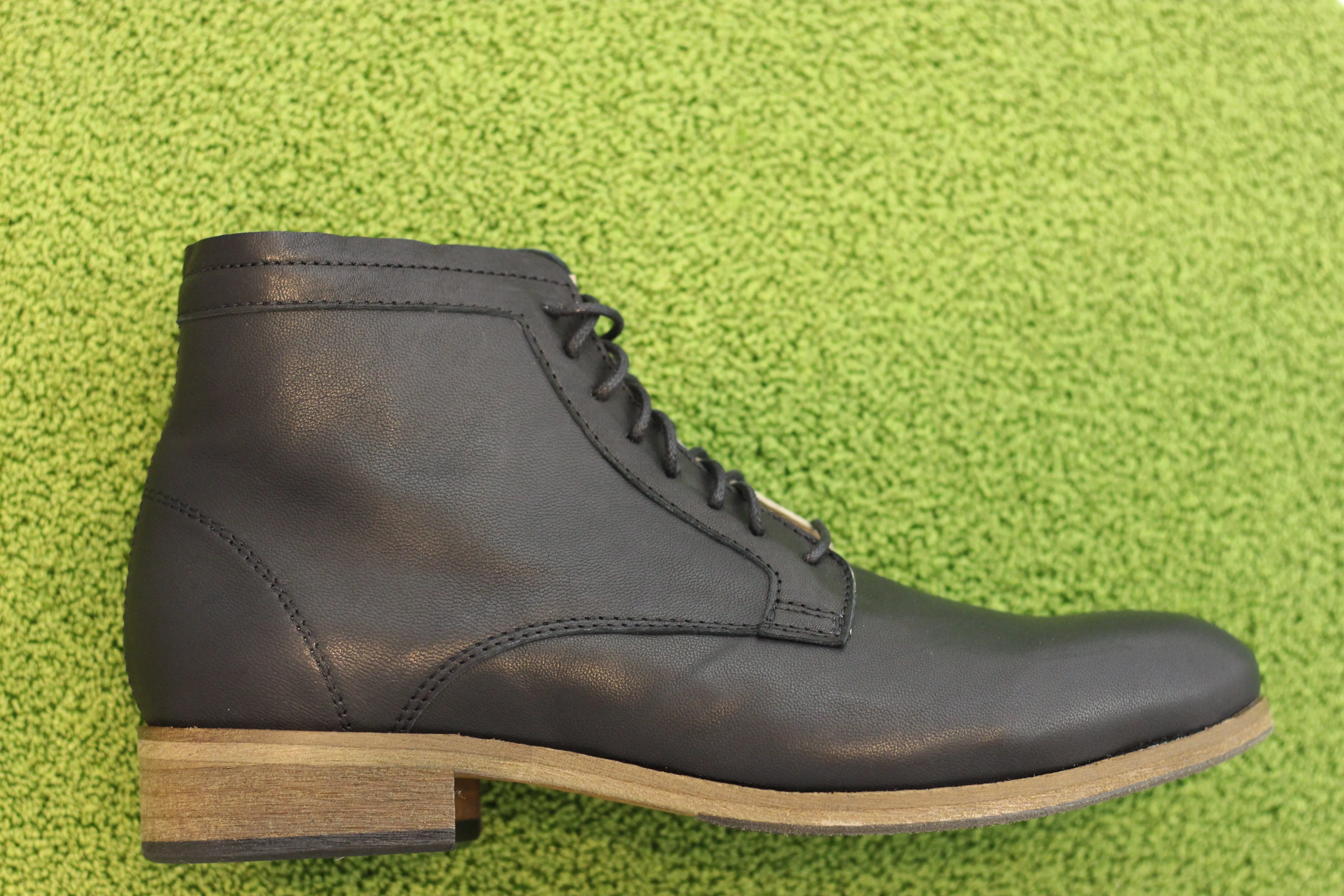 Women's GB49204 Lace Boot - Black Calf